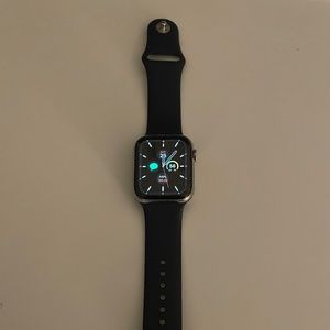 Silver Apple Watch Series 6 stainless steel with Charger  $220